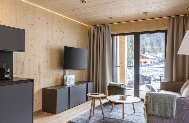 Premium Suite mit 2 SZ & Mini-Spa by Interhome