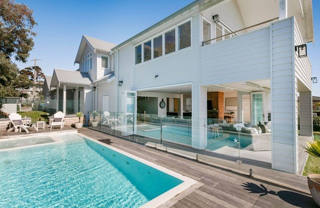 Prestige - Pool, Spa And Million Dollar Views - Mt Martha