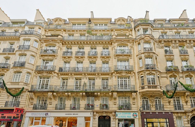 Prestigious Haussmann flat - Welkeys
