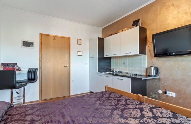 Pretty Apartment in Rovinj near Sea beach