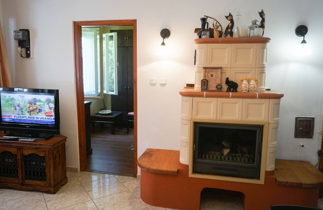 Pretty terrace, air conditioning, 2 bedrooms, baby bed, barbecue area, parking