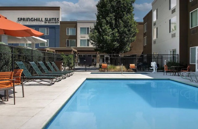 Prime Location! 3 Convenient Units, Onsite Pool, Free Parking, Free Breakfast