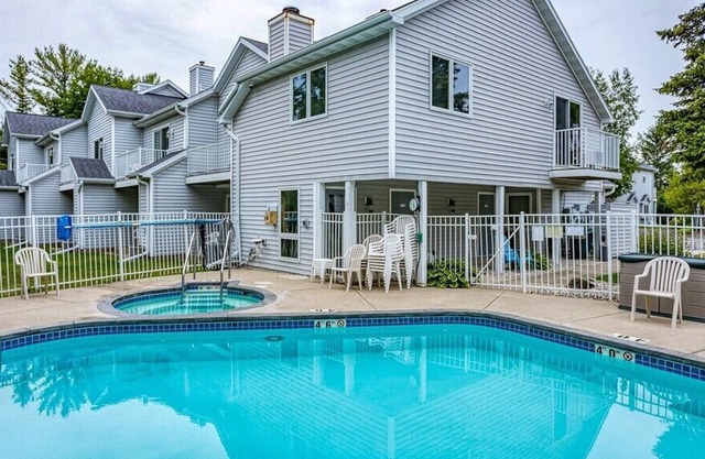 Prime Location - Fish Creek Hilltop Condo