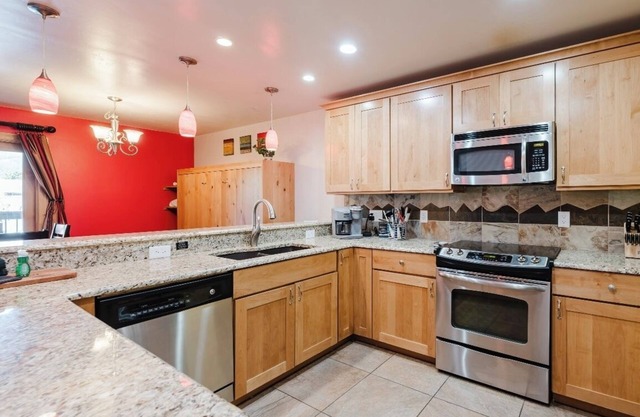 Prime location, superb accommodations! New Club House with pool and hot tub!