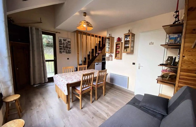 Primevere-Argentine Residence - Duplex - 6 people. maximum, ideal 5 pers. tastefully renovated