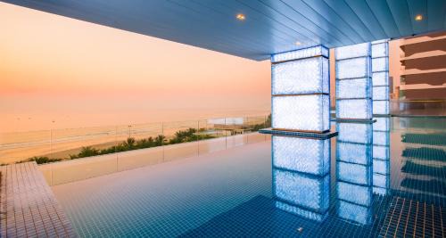 Prince Hotel Da Nang - Formerly Sel de Mer Hotel & Suites
