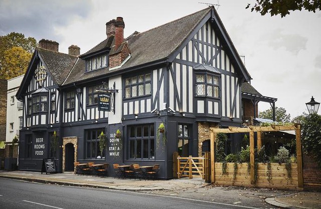 Prince Of Wales - Townhouse