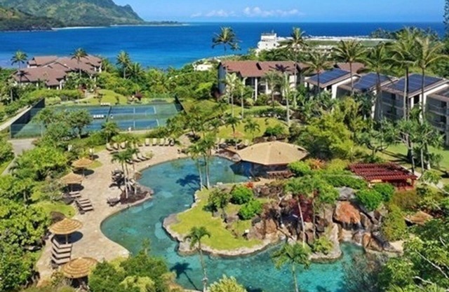 Princeville Ocean View Resort 2BR Condo. Private path to walk to the beach!