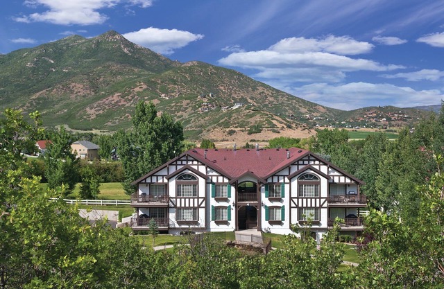Pristine beauty and a multiplicity of outdoor activities!