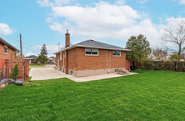 Private 3-bedroom Apartment with King/Queen/Bunks