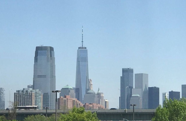 Private Apartment with NYC VIEWS right outside NYC