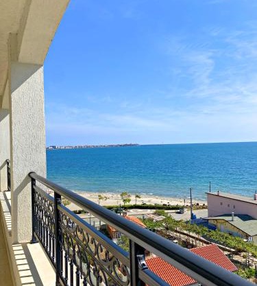 Private Apartments by the sea with a large terrace in Apart hotel!