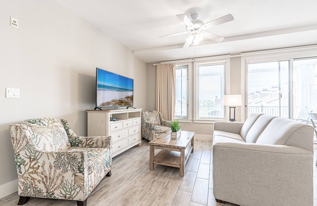 Private Balcony ~ Spacious Living Area ~ Family Friendly ~ Resort Pool