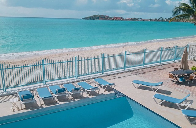 Private Beachfront Villa "FOXIE" "The Villas on Great Bay"direct access beach
