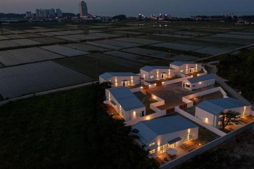 Private Gangneung Pool Villa