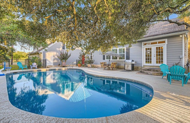 Private Hill Country Haven w/Pool, Hot Tub & Fun