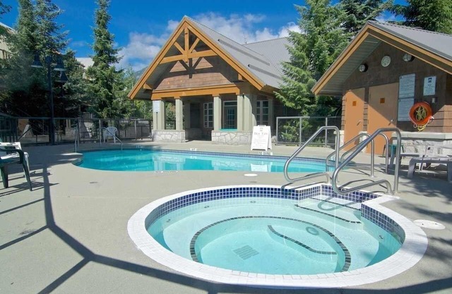 Private hot tub | Pets | BBQ | Location!