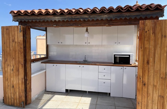 Private House with Pool and Sea View in Antalya