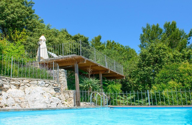 Private Luxury Villa Heated Pool, Seaviews, Air-Con, Fast Wi-Fi, near Hill Towns