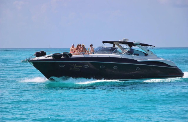 Private Luxury Yacht Sunseeker 60ft UP TO 20 pax Price x 4 Hours
