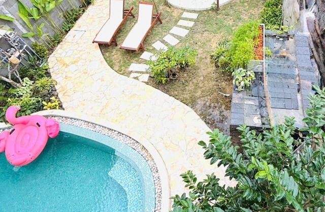 Private Pool/3 BRs/Town