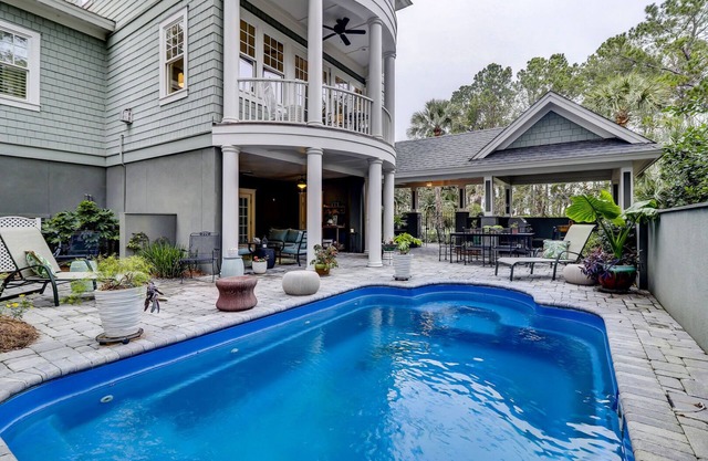 PRIVATE POOL! Beautiful Vanderhorst Home!