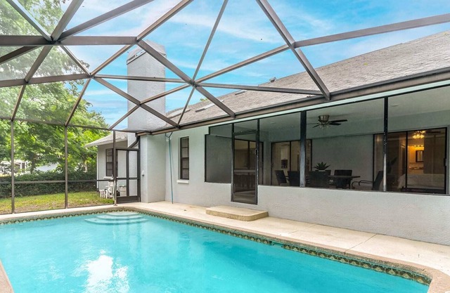 Private Pool|Covered Lanai|2 Miles to Hudson Beach