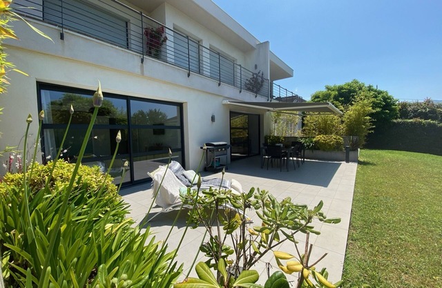 Private residence 200m from the beach T4 107m² + 50m² terrace