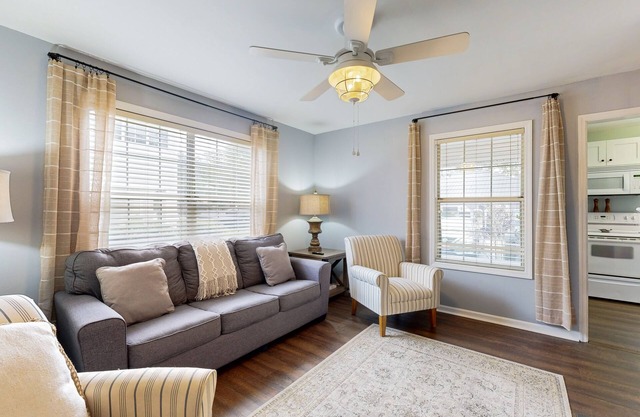Private retreat with access to community pool & nearby entertainment