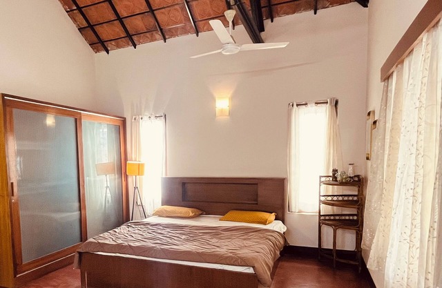 Private room in a cheerful bunglow