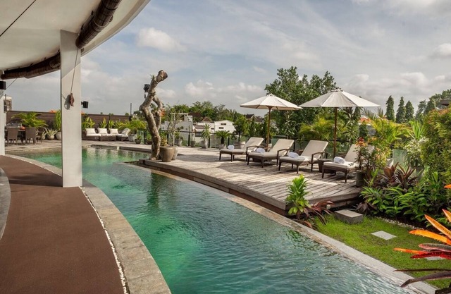 Private Sanctuary-4 Bedroom Villa in Canggu