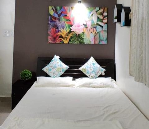 Private Studio Apartment in Koregaon Park