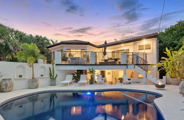 Private Terrazzo Tuscan Home with pool