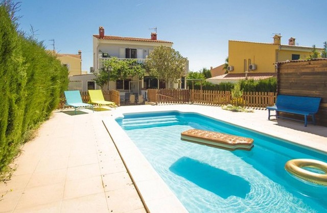 Private villa with swimming pool, 3 bedrooms, Barbecue, WIFI