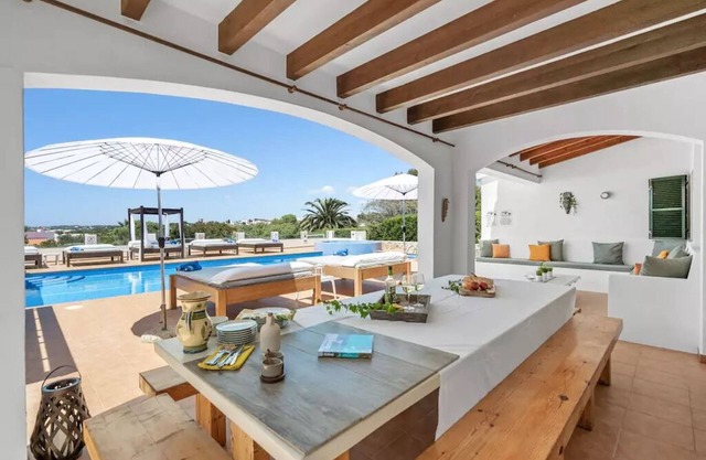Private Villa & Penthouse (Tourist Licence)n(Flexible in May for min nights)