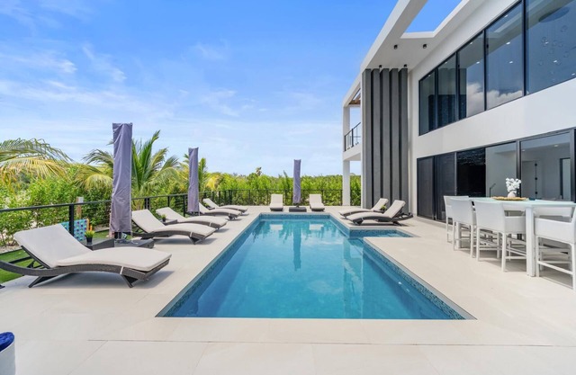 Private Villa Stay with Pool, BBQ and Beach Nearby