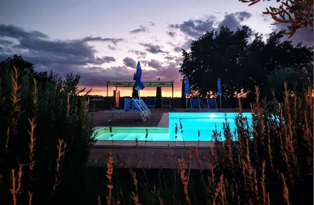 Private Villa with A/C, WIFI, private pool, TV, patio, pets allowed, panoramic view, parking