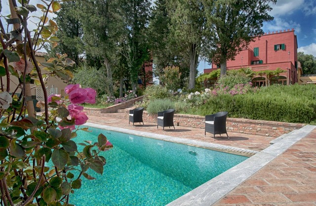 Private Villa with private pool, WIFI, hot tub, sauna, TV, terrace, panoramic view, parking