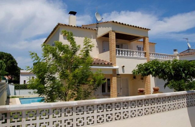 PRIVATE Villa with Pool/WIFI/PARKING - Villa Alba, Villa Alba