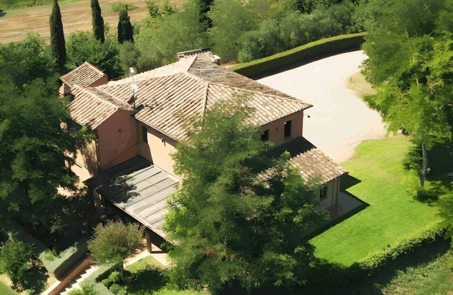 Private Villa with swimming Pool and Garden exclusive use