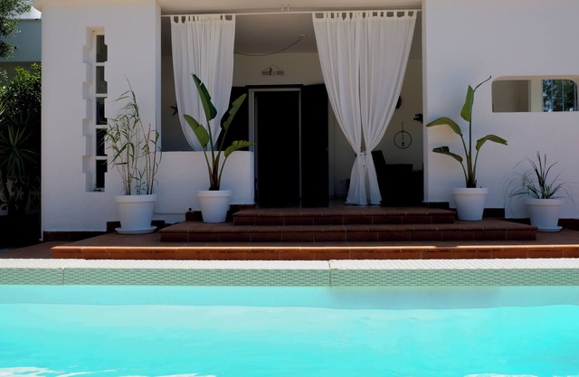 PUGLIAMANDIA: a "relaxing" vacation among ancient olive trees and crystal clear sea!