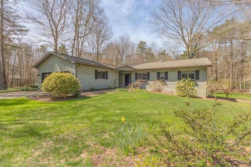 Pure Hygge - 1 block off Lake, Tranquil & Pet Friendly