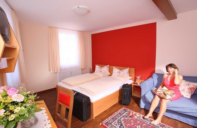 Quadruple Room D with WC and shower - Hotel Deutscher Hof