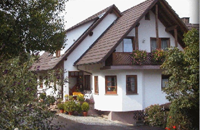 Quadruple room with toilet and shower / bath - Gästehaus Birgitte