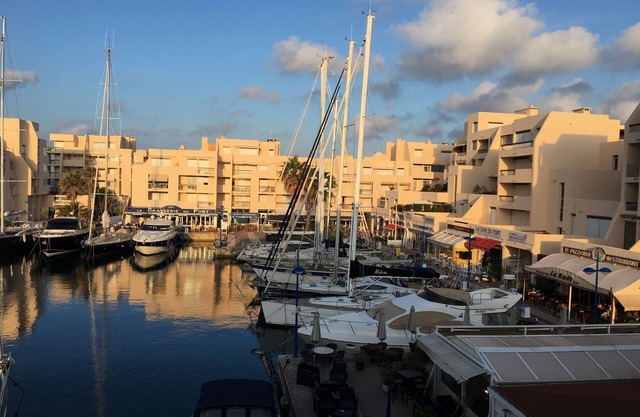 Quai honor sea view T2 4 pers redone nine port bormes swimming pool parking