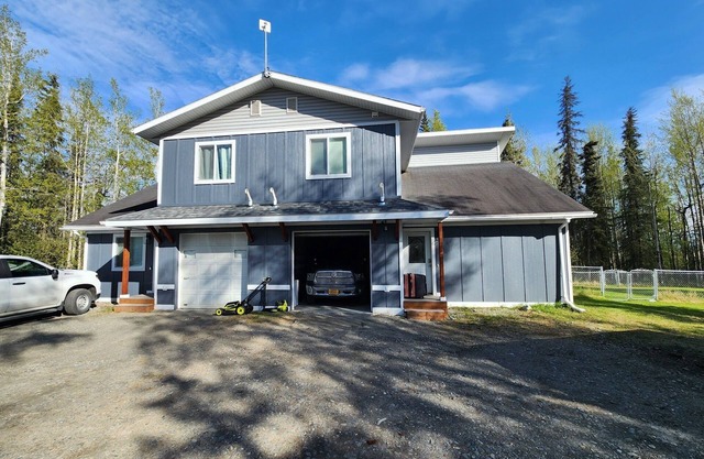 Quaint 3-bedroom duplex in the heart of Soldotna