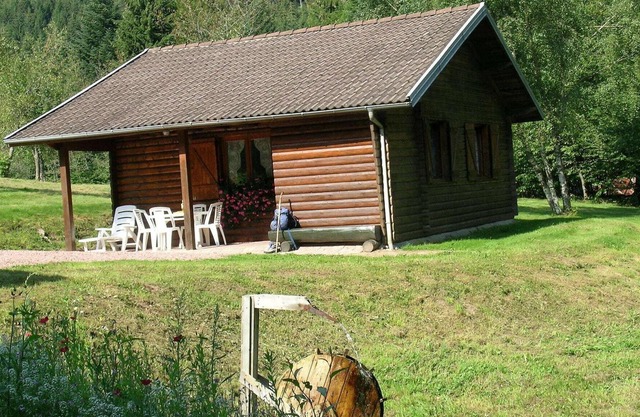 Quaint Chalet in Ventron with Roofed Terrace