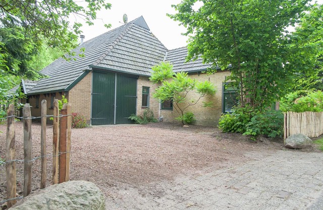 Quaint Farmhouse in Waskemeer near the Forest