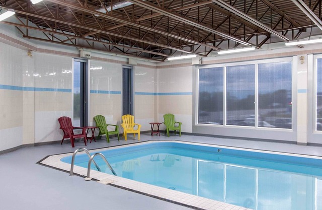 Quality Hotel & Suites