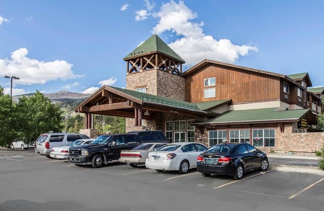 Quality Inn and Suites Summit County